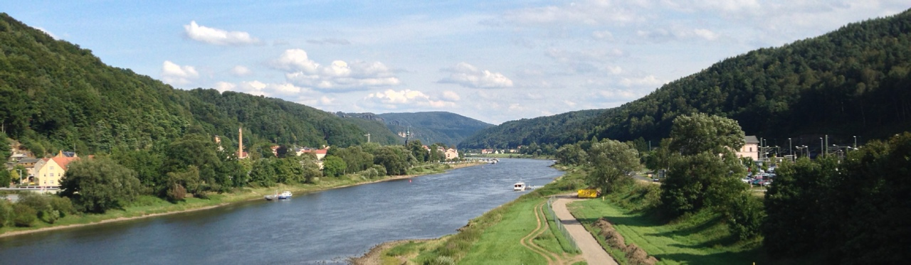 Bad Schandau - Blick von der Elbbrücke flußaufwärts